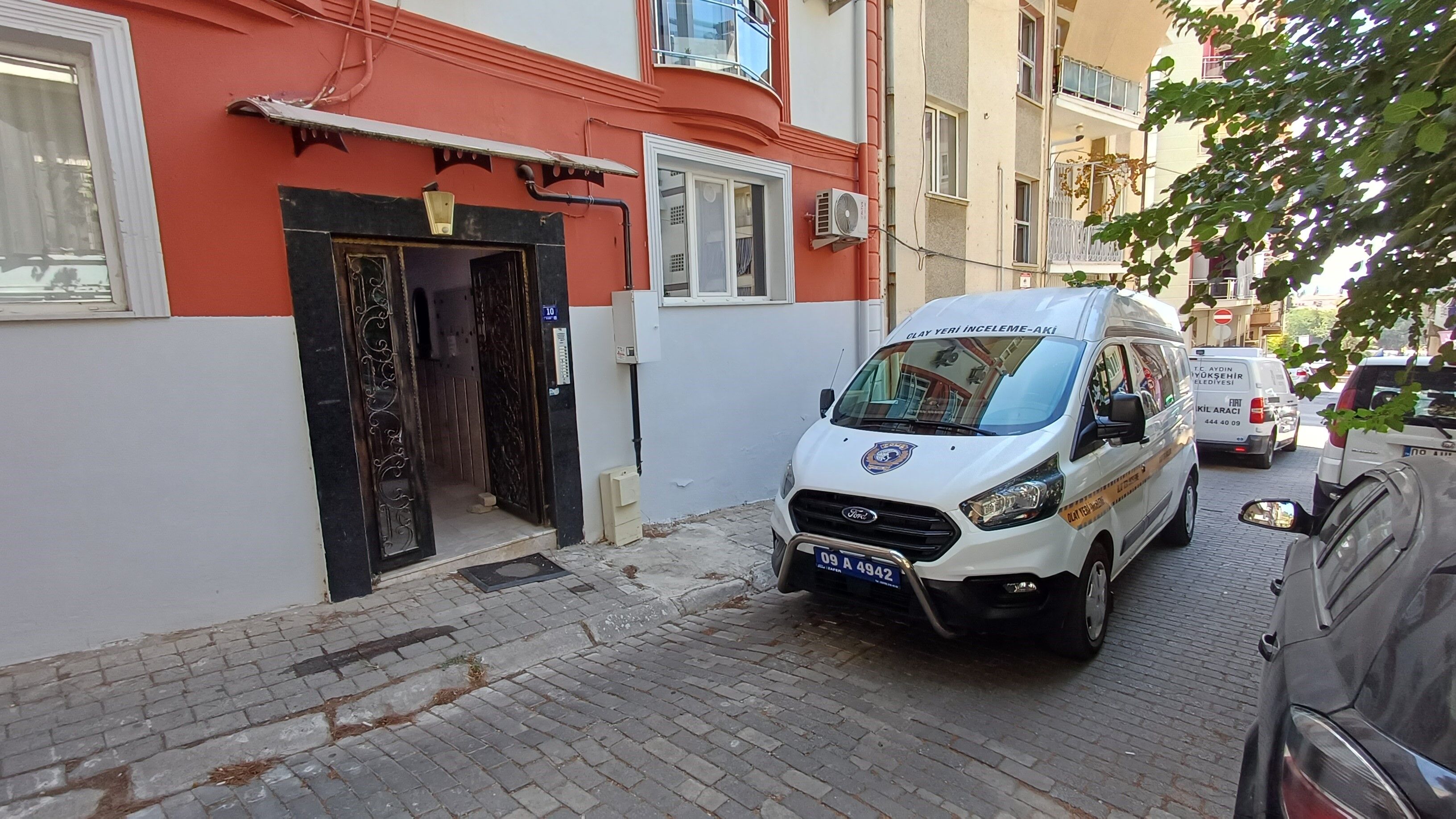 Aydın'da genç kadın evinde ölü bulundu