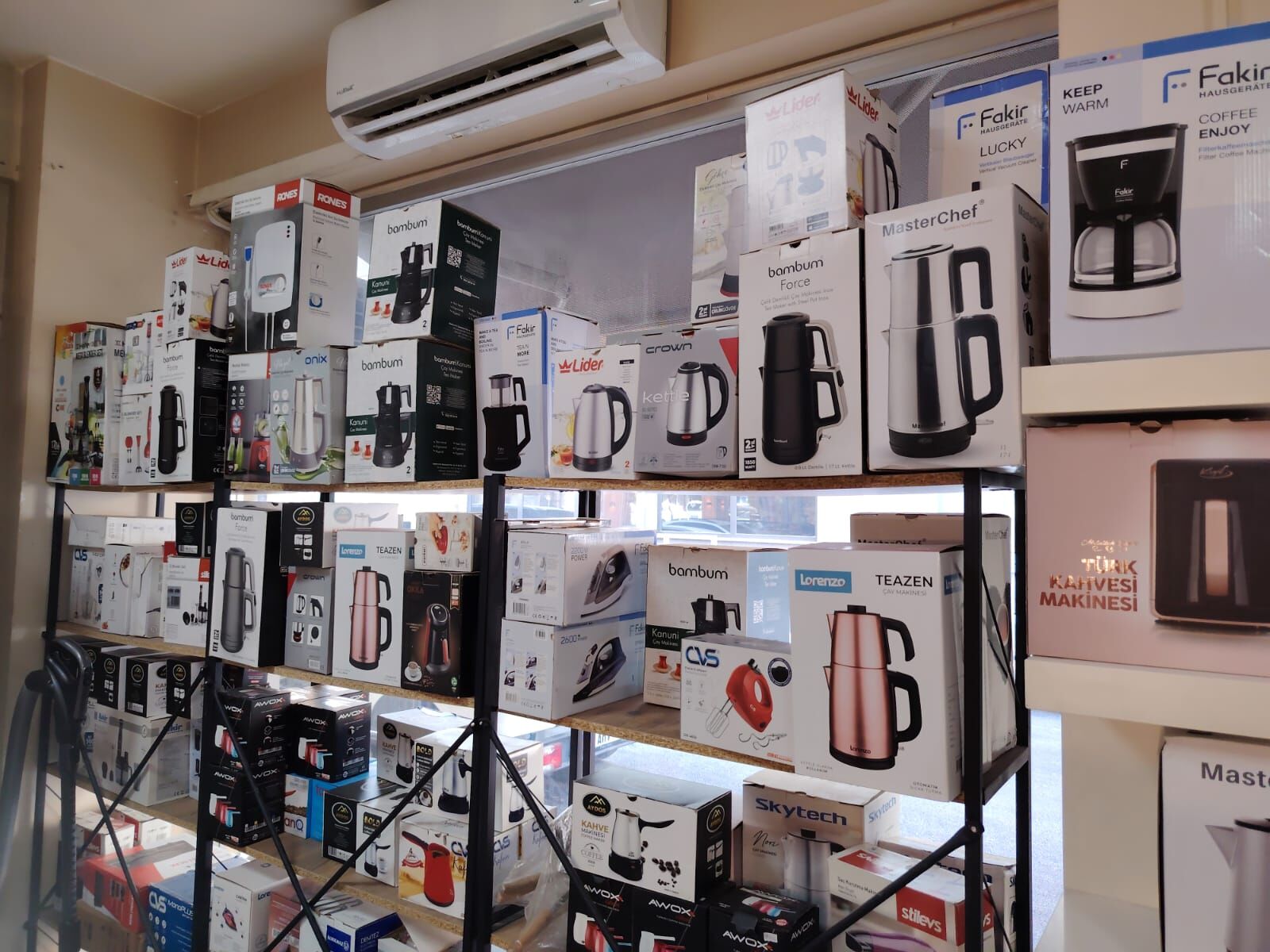 Aydın'da Ikinci El Piyasası Alarm Veriyor Aydın’daki Spotçuların Müşteri Kitlesi Değişti! (1)