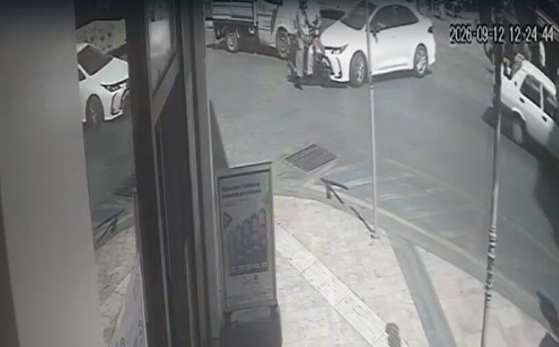 Aydın'da Otomobil Ve Motosiklet Birbirine Girdi! Çevredekiler Sürüklenen Sürücü Için Seferber Oldu (2)