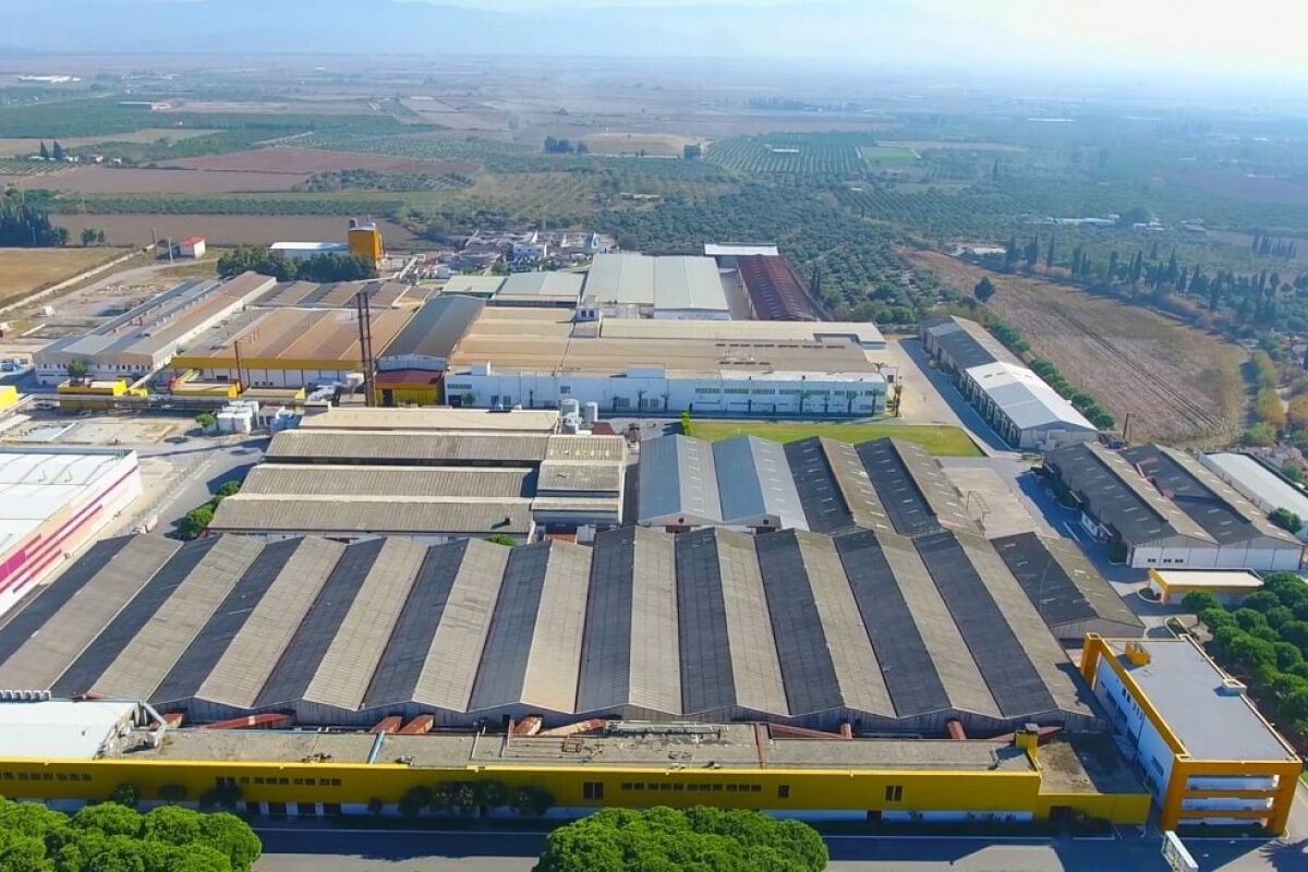 Aydın’daki dev tekstil fabrikasında maaş krizi! İşçiler maaşlarını düzenli alamıyor!