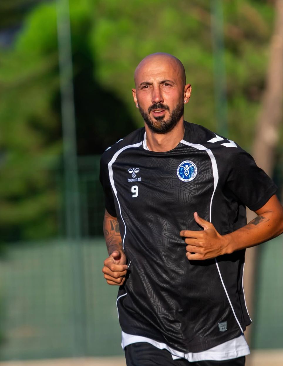 Aydınlı Ahmet İlhan Özek profesyonel futbolu bıraktı