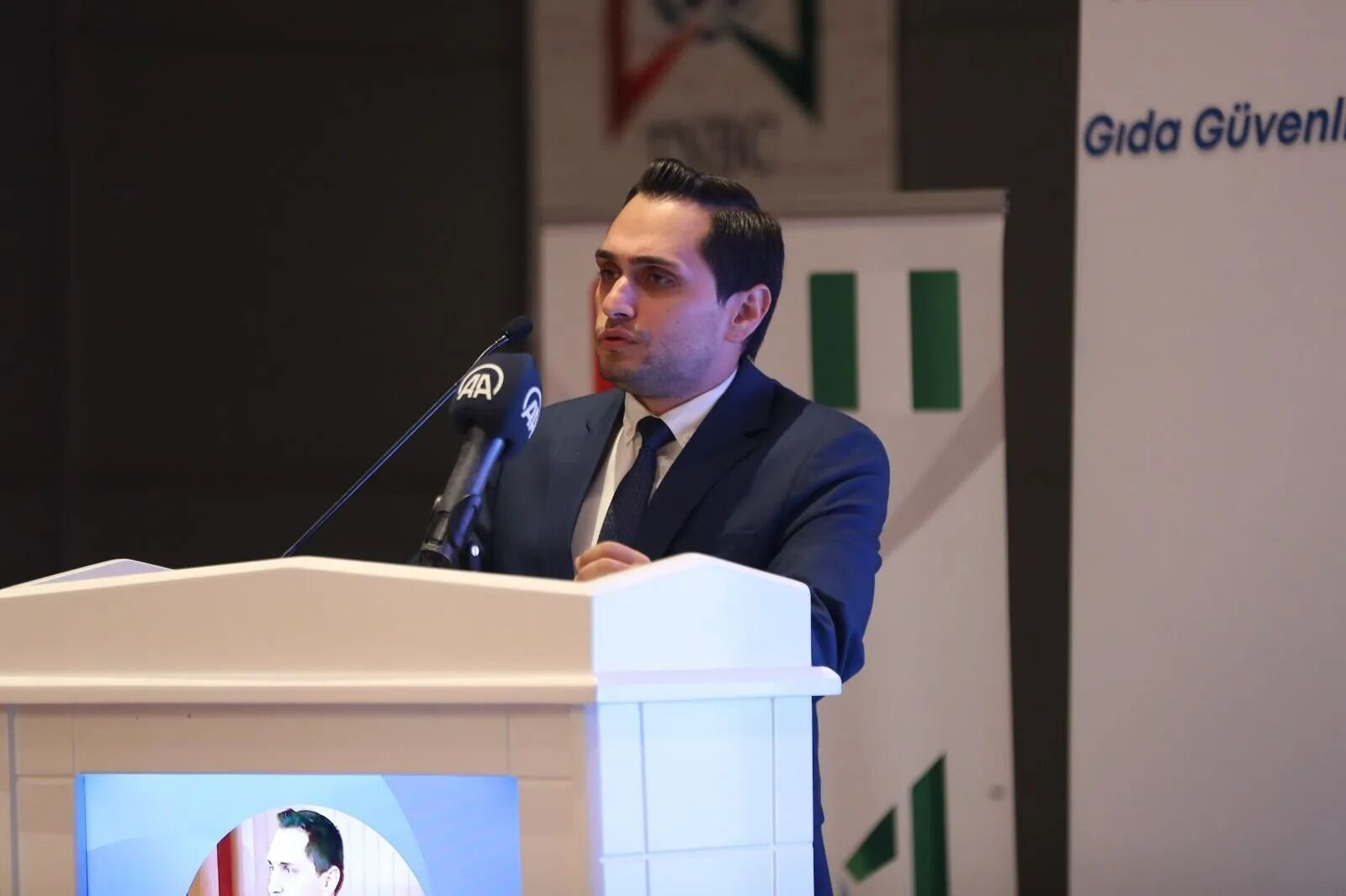 Başkan Koca'dan Ticaret Bakanlığı'na Denetim Çağrısı Ucuz Zeytinyağındaki Tehlikeye Dikkat Çekti (3)