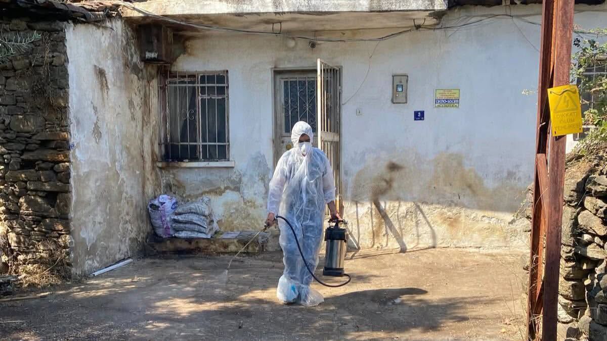 Bozdoğan’da Çöp Ev Operasyonu 27 Personel 2 Gün Temizlik Yaptı (4)