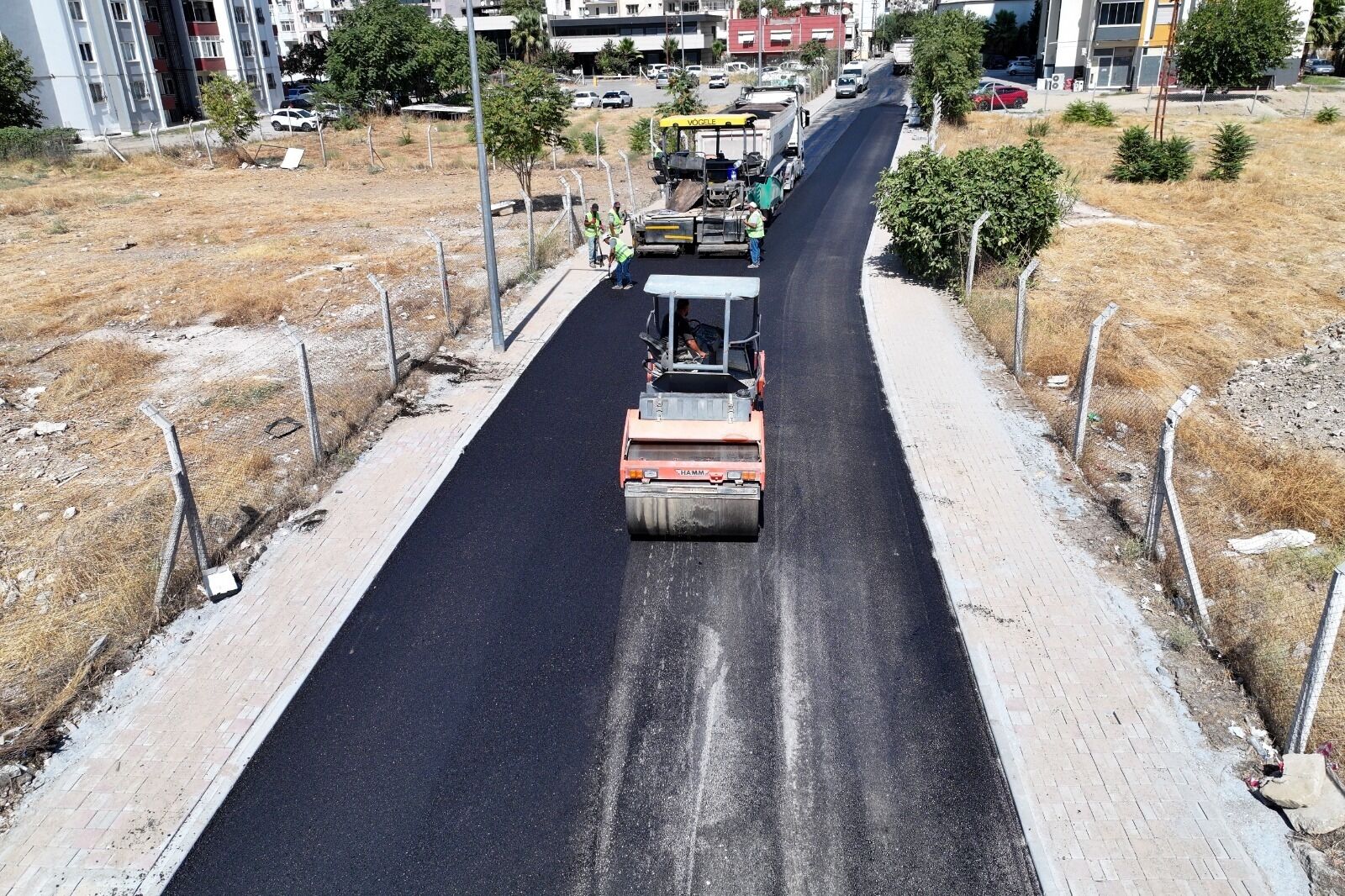 Efelerde Ulasim Konforu Artiyor Sicak Asfalt Calismalari Sur 692566 49161B