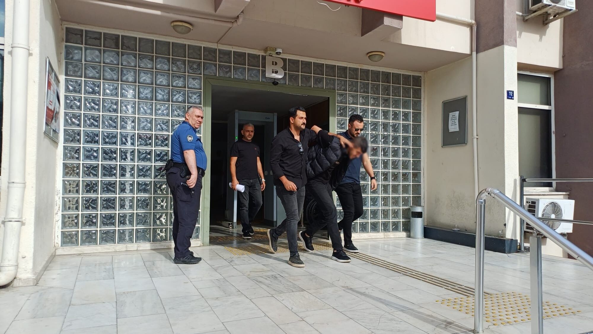 Efeler’de yangın çıkaran Bar kundakçısına hapis!