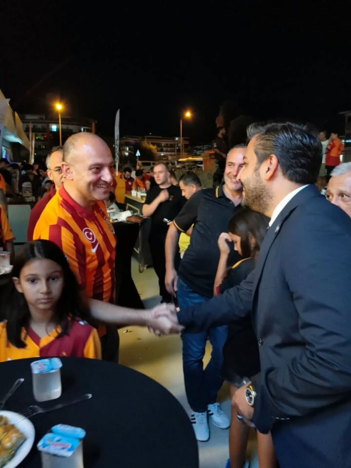 Galatasaray Taraftarlar Derneği yeni binası hizmete açıldı