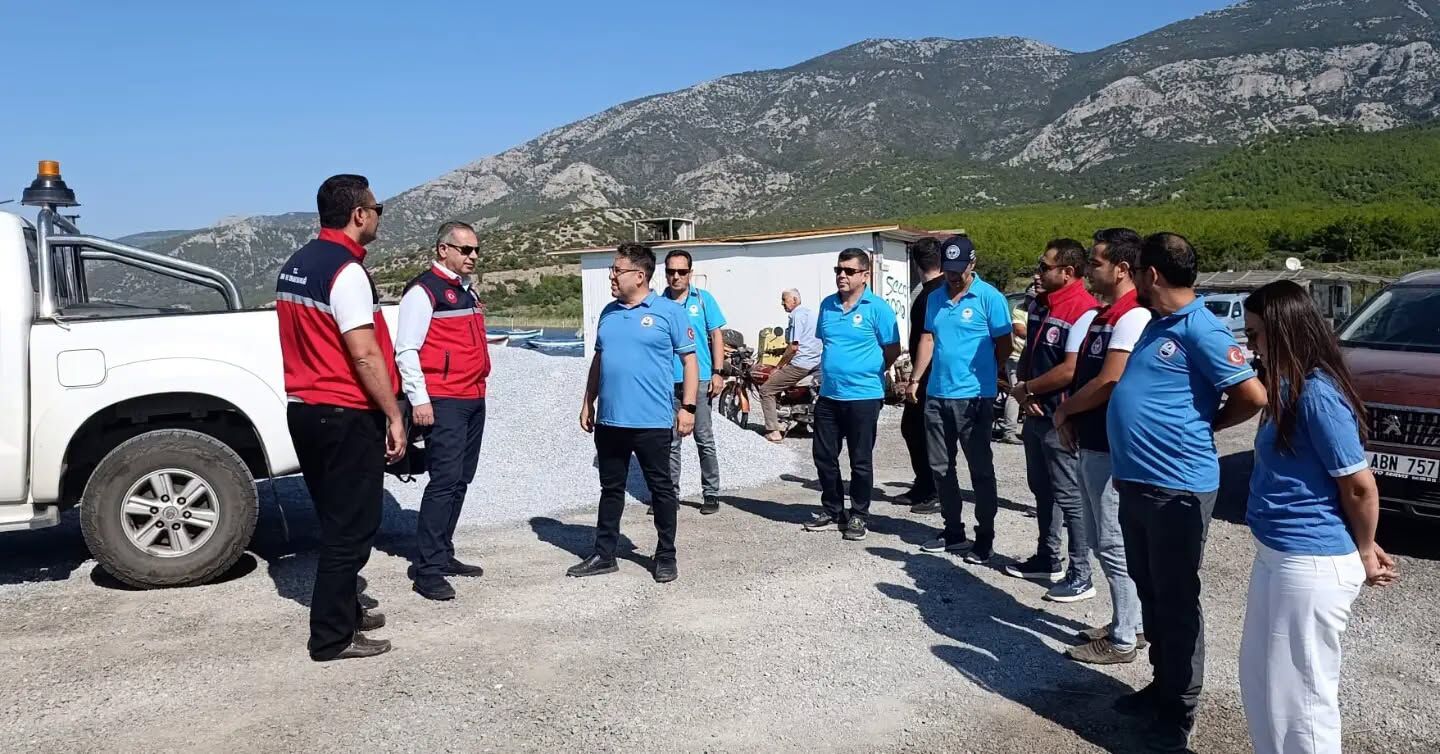 İl Tarım Müdürü Temiz Söke’de Karina Dalyanı’nda üreticilerle buluştu