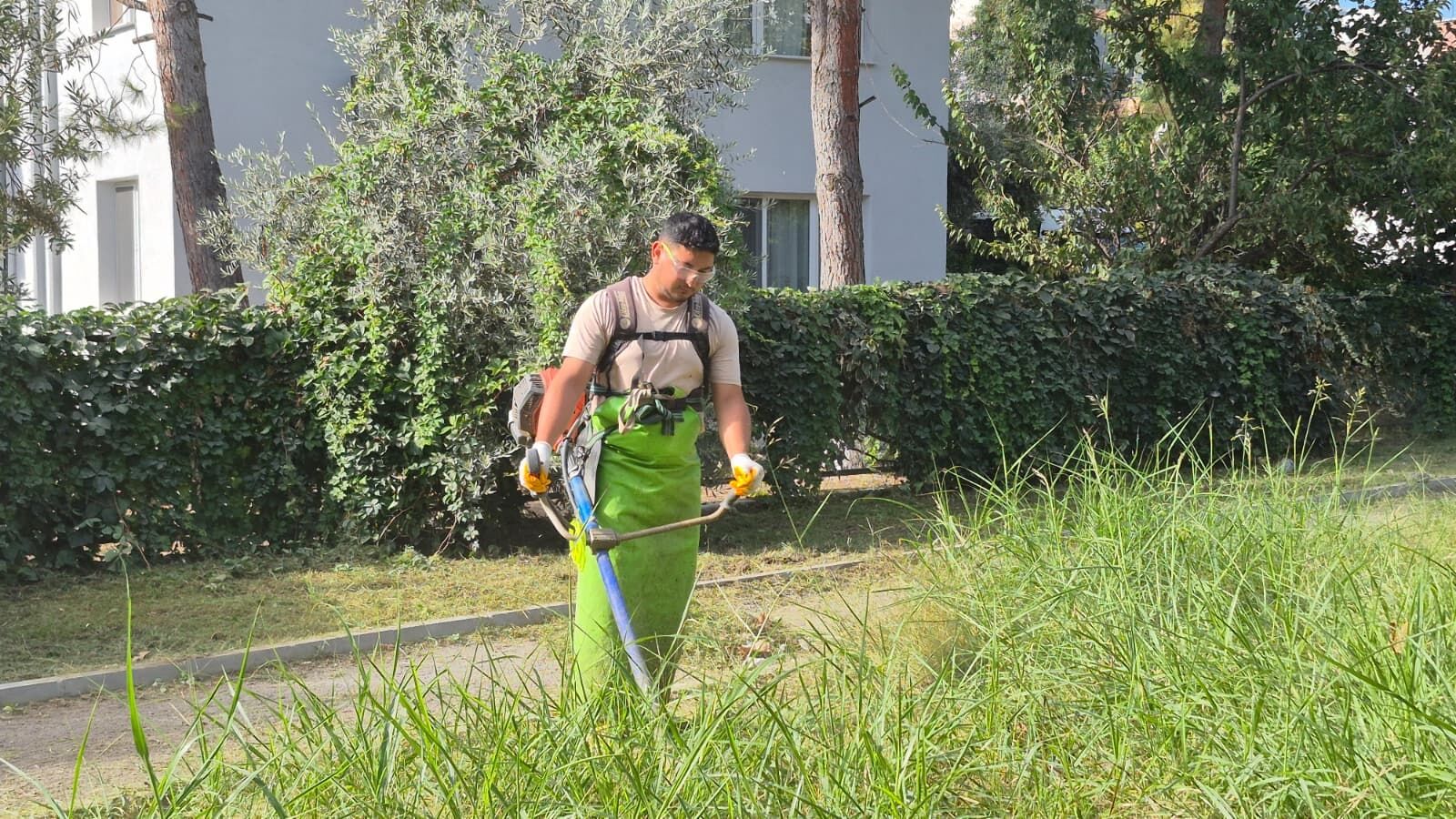 Kusadasinda Kentin Yesil Dokusuna Profesyonel Dokunus 692597 1609E8