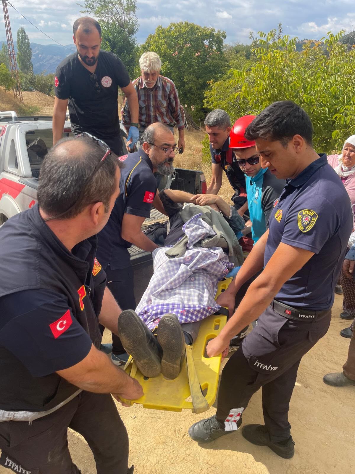 Nazilli’de Kahreden Olay Ekipler Zorlu Arazide Zamanla Yarıştı (3)