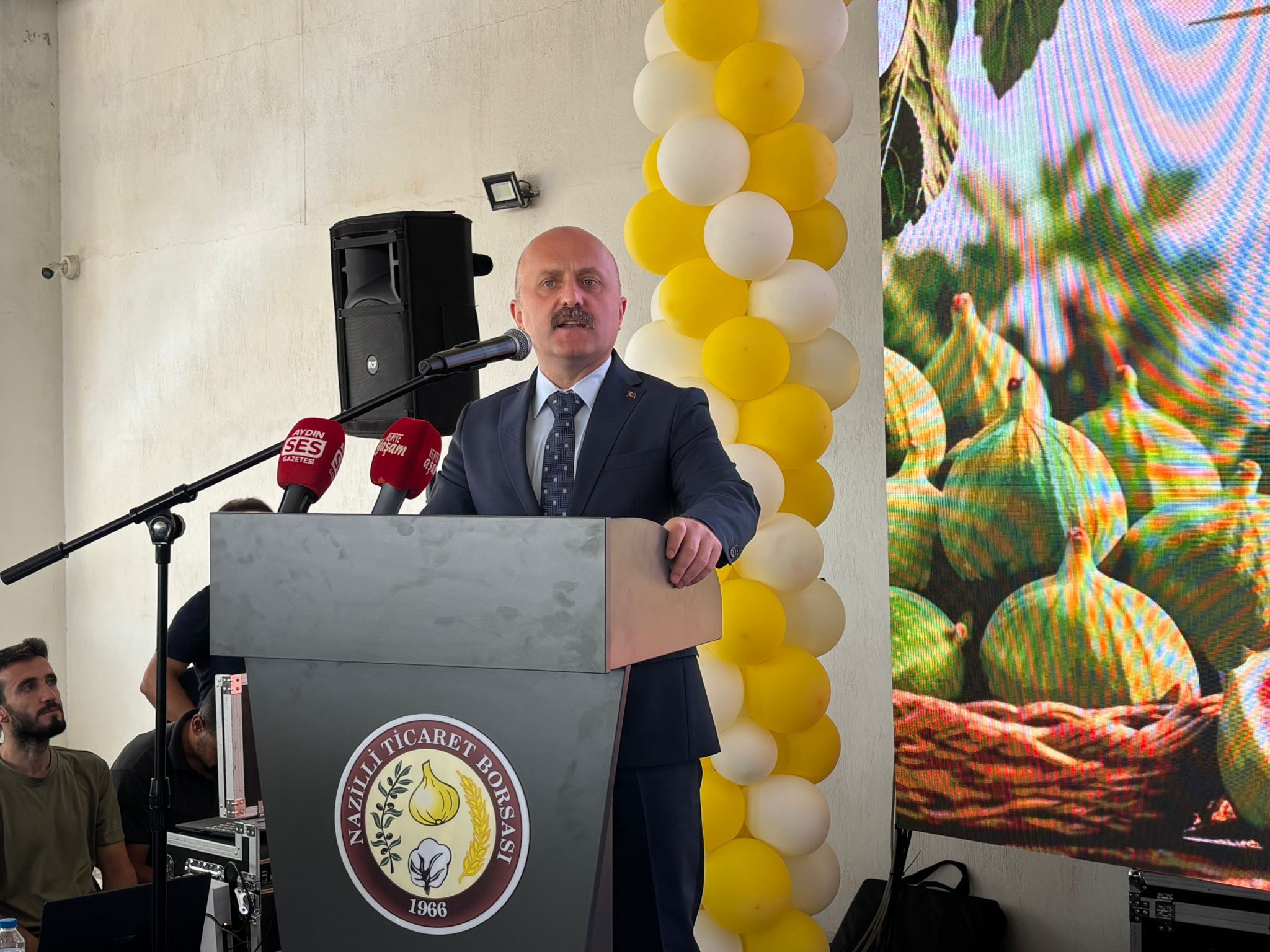 Nazilli’de Yılın Ilk Inciri Törenle Alındı Kilosu Bin Liradan Satıldı (4)