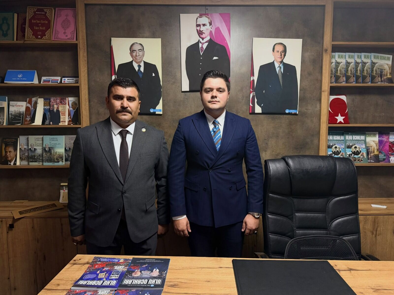 Söke Ülkü Ocakları’nda Bayrak Değişimi Türk Bayrağı’na Sarılı Kur'an I Kerim’li Devir Teslim Töreni (3)