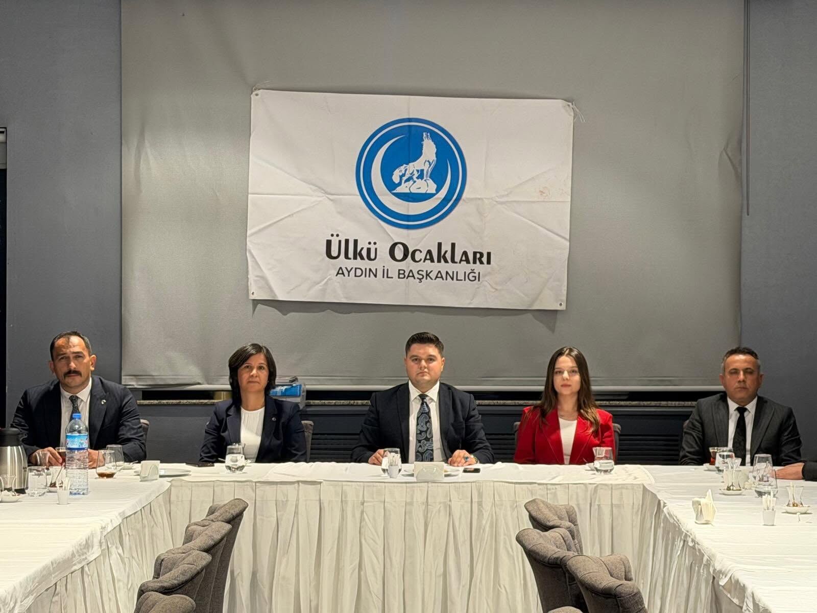Ülkü Ocakları Aydın’da yol haritasını değerlendirdi