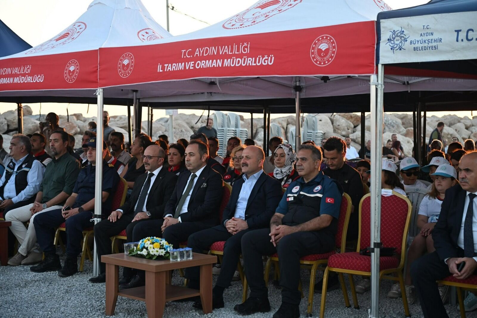 Vali Varol Balıkçılarla Aynı Sofrada Buluştu Cumhuriyet Tarihinin Rekoru Kırıldı (3)