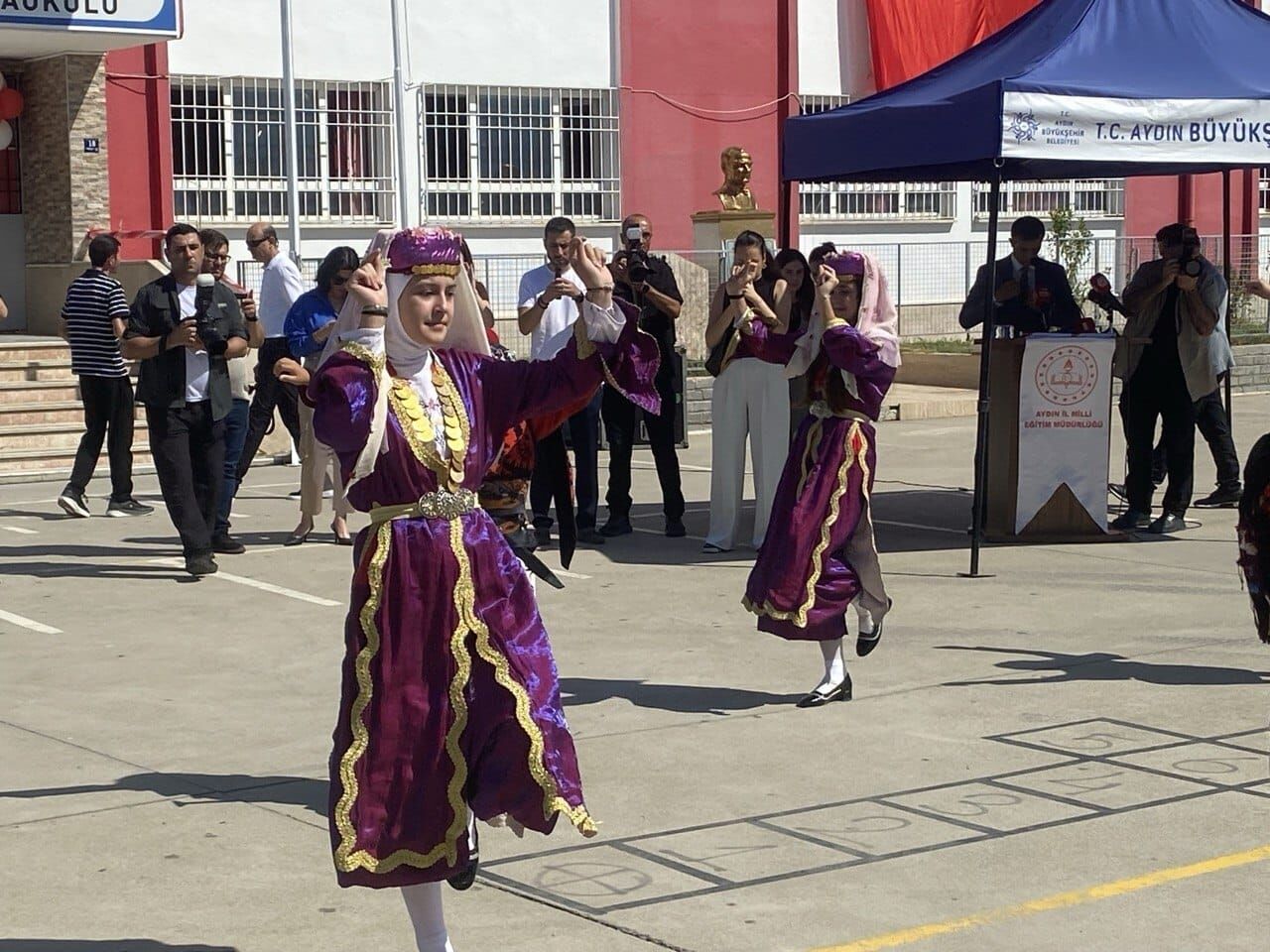 Aydın’da 2026-2027 eğitim öğretim yılı coşkuyla karşılandı: İlk ders zili çalındı