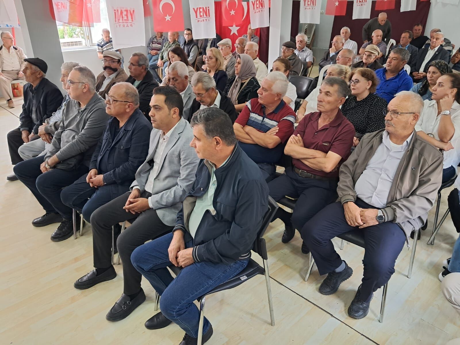 Yeni Parti Buharkent'te Başkan Kıratlı güven tazeledi