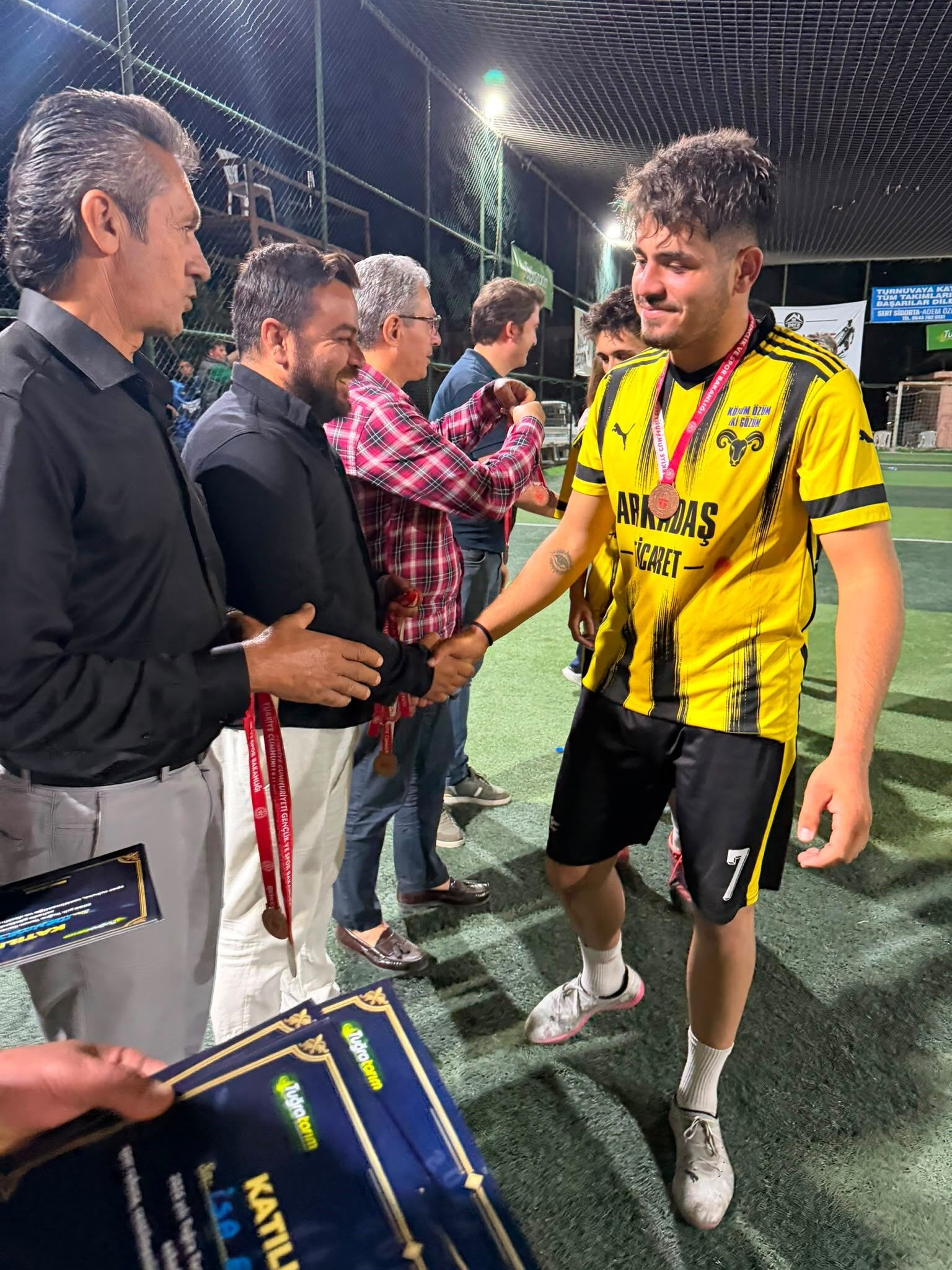 Yenipazar'da futbol şöleni sona erdi Şampiyon Dalama Spor