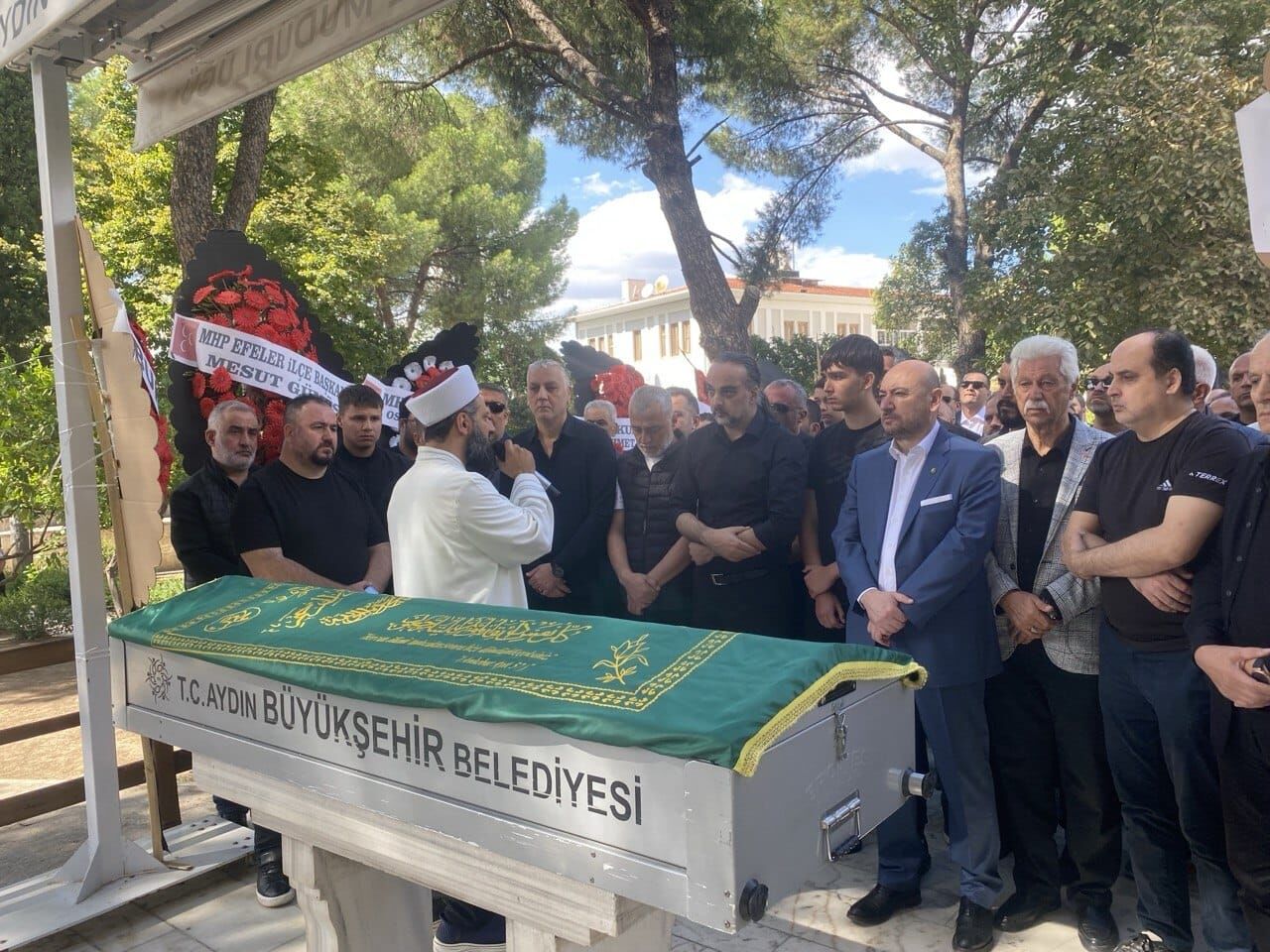 Aydın'da Silah Sesinden Sonra Evinde Ölü Bulunmuştu Alparslan Sargın'ın Cenaze Töreni Düzenlendi (4)