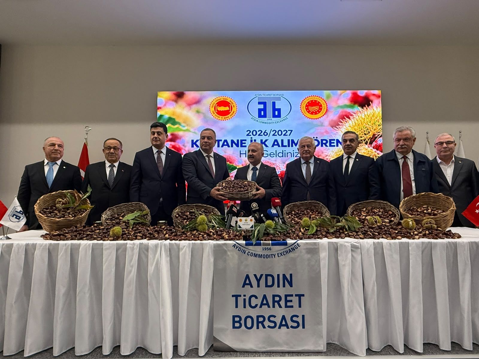 Aydın’ın ilk kestanesi 600 liradan alıcı buldu
