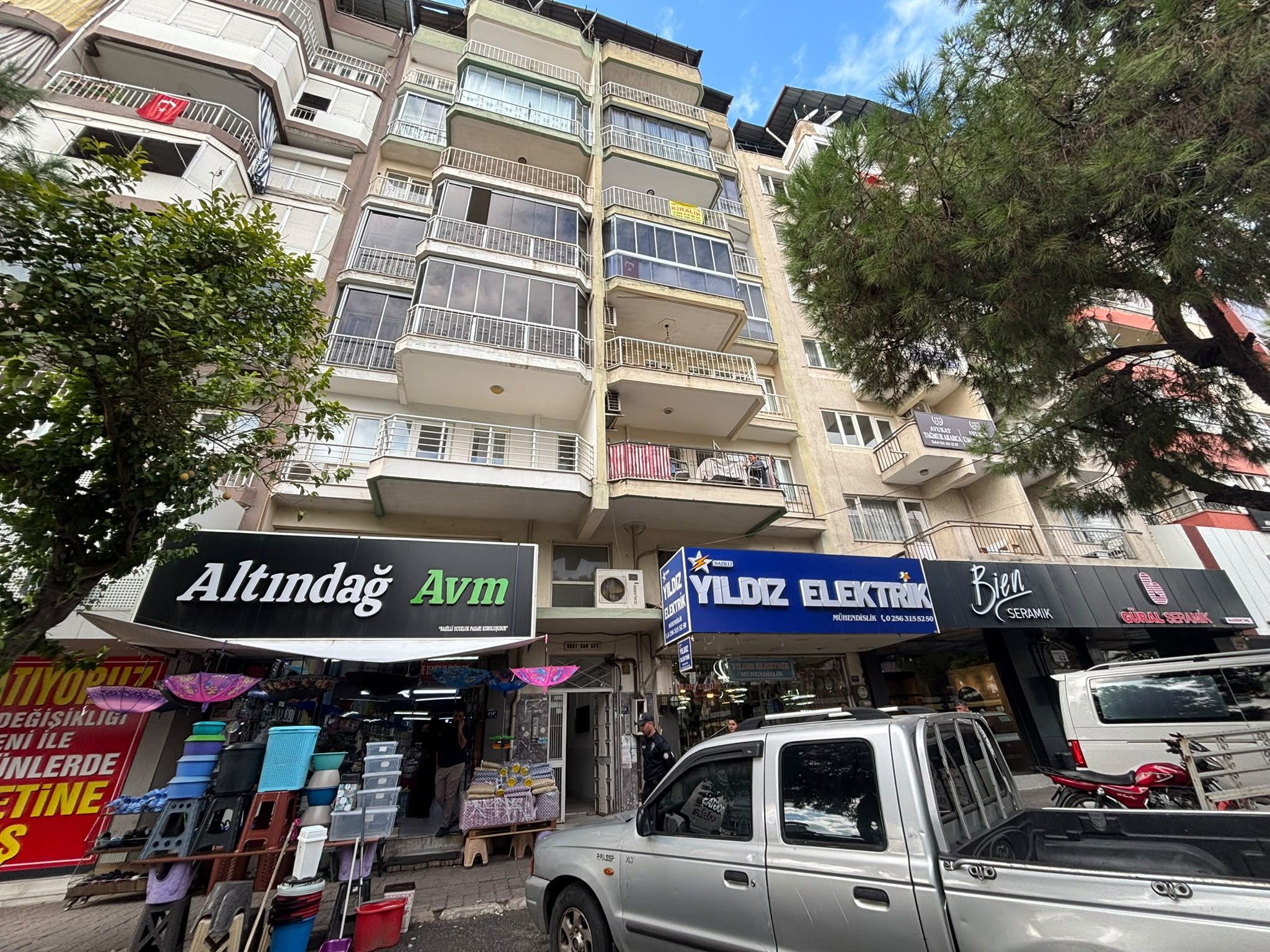 Nazilli’de korkunç olay! 20 yaşındaki genç kız silahla vuruldu