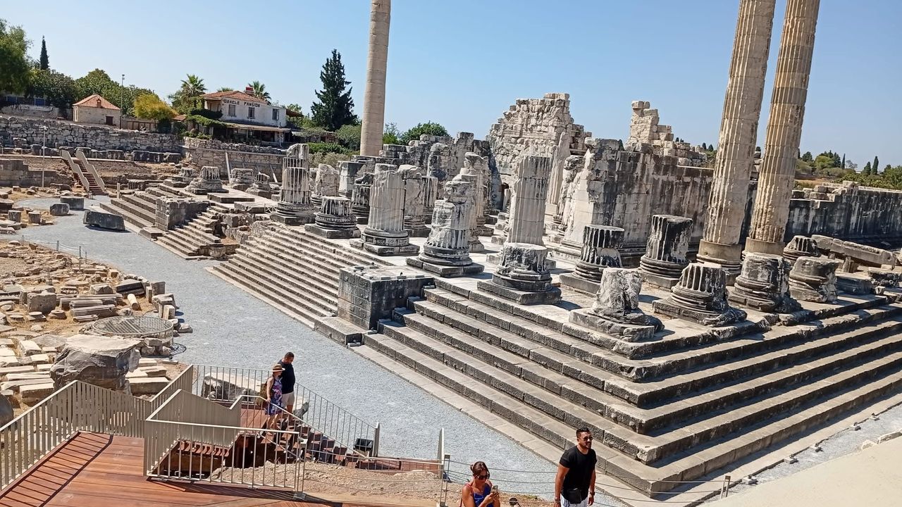 Didim Apollon Tapınağı kapılarını açtı