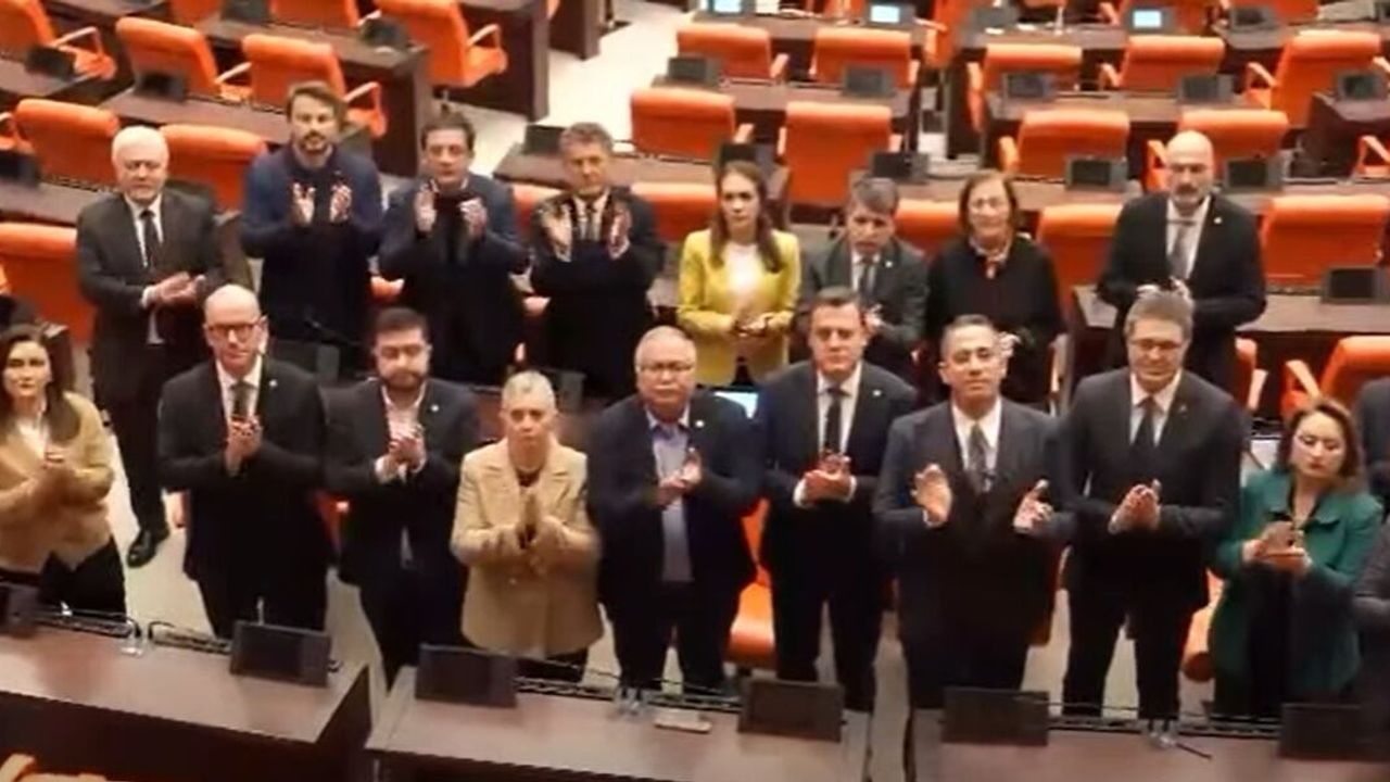 CHP’li Aydın Milletvekili Bülbül TBMM’de nöbette