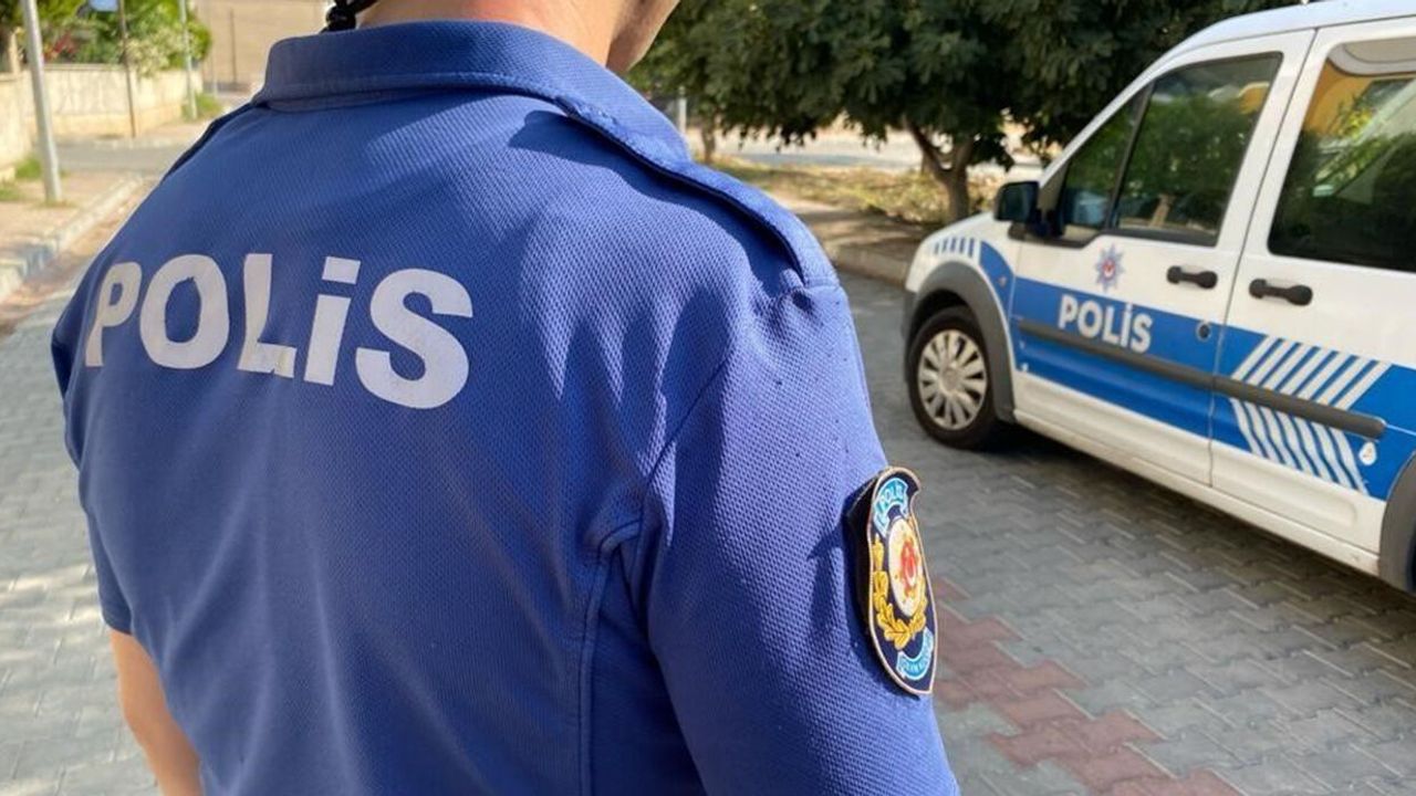 Aydın’da cezaevi firarisi polisten kaçamadı! Baza altında saklanırken yakalandı