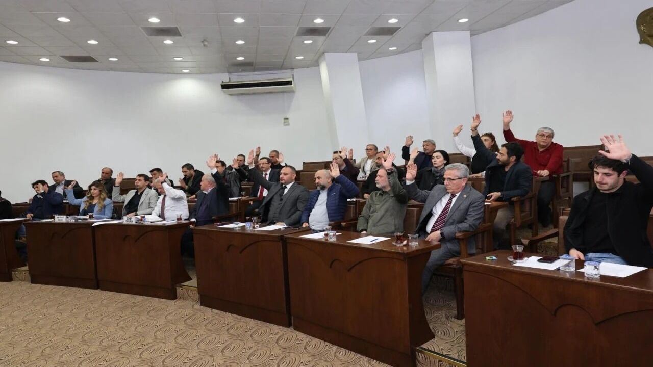 Nazilli'de meclis dengesi değişiyor! Mecliste sadece 2 CHP'li kaldı
