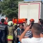 Didim yolunda feci kaza! Yolcu otobüsü kamyona çarptı! 1’i ağır 8 yaralı
