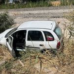 Germencik’te bir otomobil şarampole uçtu! Burnu bile kanamadan kurtuldu
