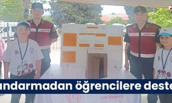 Jandarmadan öğrencilere destek