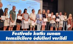 Festivale katkı sunan temsilcilere ödülleri verildi