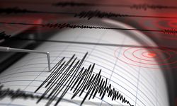 Ege’de korkutan deprem