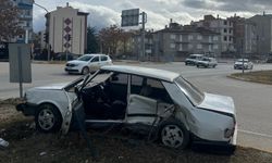 Karayolunda korkunç kaza! 3 yaralı