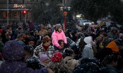 Kuşadası’nı yeni yıl coşkusu sardı