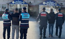 Aydın’da jandarma ekipleri aranan şahısları yakaladı