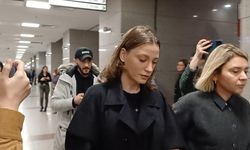 Ünlü oyuncu Serenay Sarıkaya ifade vermek için adliyede