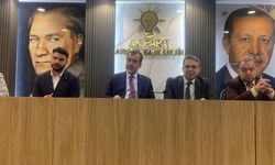 AK Partili Erdem'den sert eleştiri: "Borcun varsa konser neyine?"