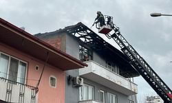 Nazilli’de çatı katında korkutan yangın! 1 kişi dumandan etkilendi