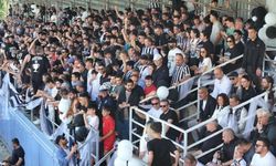 Asi Kankalar’dan çağrı var! "Her şey siyah beyaz sevda için"