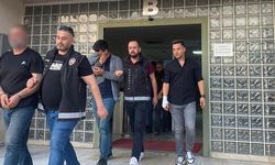 Aydın’da uyuşturucu satan zehir tacirine yakınlarından ‘başını dik tut’ mesajı : 6 kişi tutuklandı