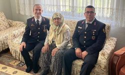 Şehit anneleri ve eşleri unutulmadı