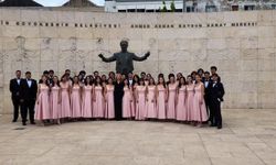 Aydınlı koro ekibi festivalden ödülle döndü