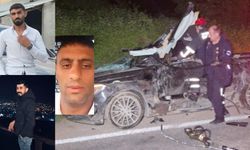 Lüks araç 3 gence mezar oldu! Cansız bedenleri itfaiyeciler bir saatte çıkarabildi