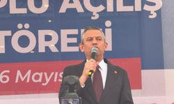 Özgür Özel Kuşadası’ndan seslendi: “İmamoğlu’nun selamını getirdim”