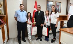 Aydınlı başarılı öğrenciler il müdürüyle buluştu