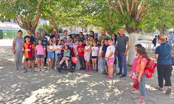 Aydınlı minikler bayramda özel arkadaşlarını unutmadı