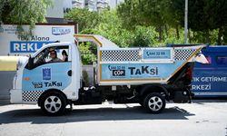 Kuşadası sokaklarında temizlik ona emanet: Alo çöp taksiye kadın eli