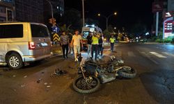 Nazilli’de motosiklet minibüse çarptı: Sürücü yaralı