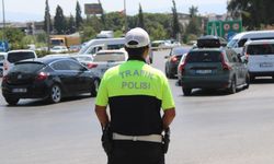 Aydın’da otoyol yakınlarında yangın çıktı: Trafik kilitlendi