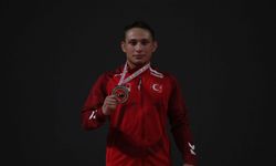 ADÜ’lü öğrenciden altın madalya